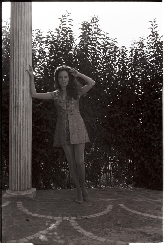 luciana_paluzzi_c01