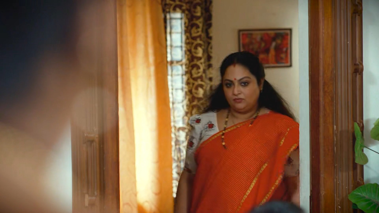 Reshmi Soman Sexy Tummy in Saree mp4 snapshot 00 00 602