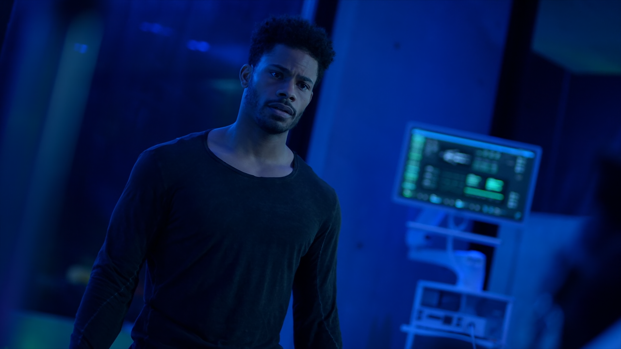 Black.Lightning.S04E07.Painkiller.1080p.10bit.AMZN.WEB-DL.DDP5.1.HEVC-Vyndros.mkv_snapshot_14.16_[20