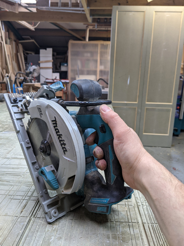 Makita circular saw - left or right handed blade - Singletrack World  Magazine July 15, 2021