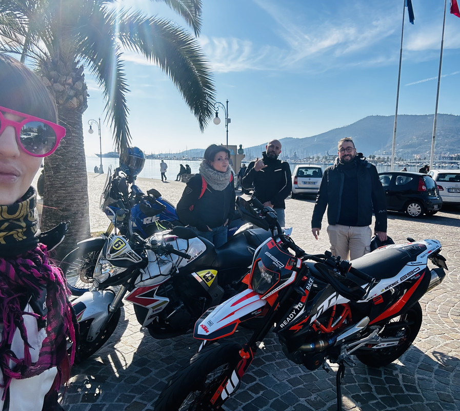 3CD07617-AB85-4F52-808E-EC6F6B19DF1E