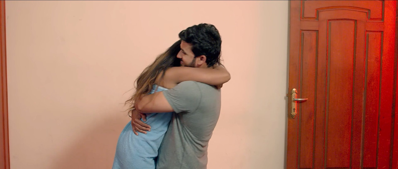 Pyar Hi Pyar 2021.1080p.AMZN.mkv_snapshot_09.33_[2021.07.09_16.46.05]