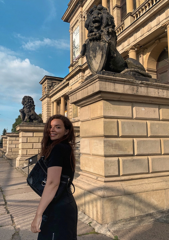 A72927F2-C556-4555-9476-77231DCB5A89