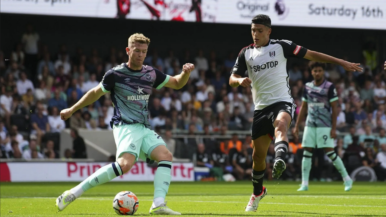 Fans de Fulham se burlan de Raúl Jiménez por falta de gol y así lo apodan