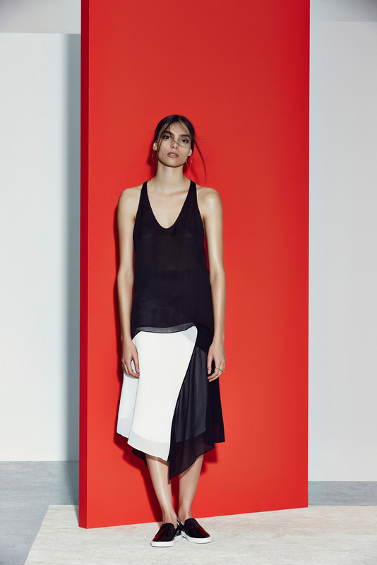 Camilla_and_Marc_019_1366.1366x2048