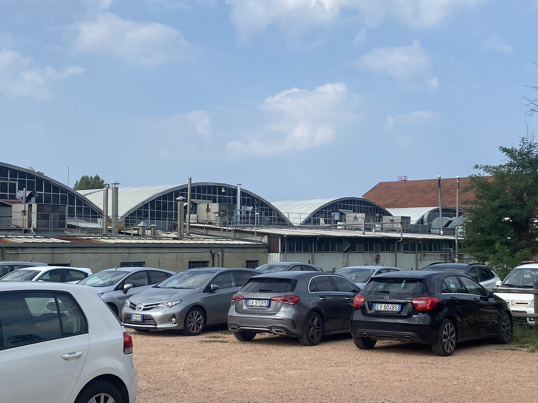 E5859056-0780-42C5-95E7-DD7CF903B112