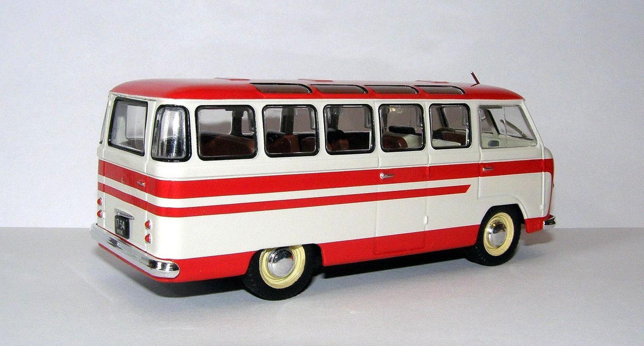 1960 RAF-977 V Latvija (IST for DeAgostini AL#221) 2