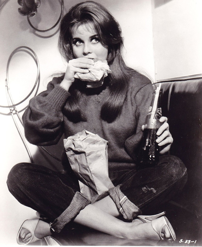 Ann-Margret_mc40