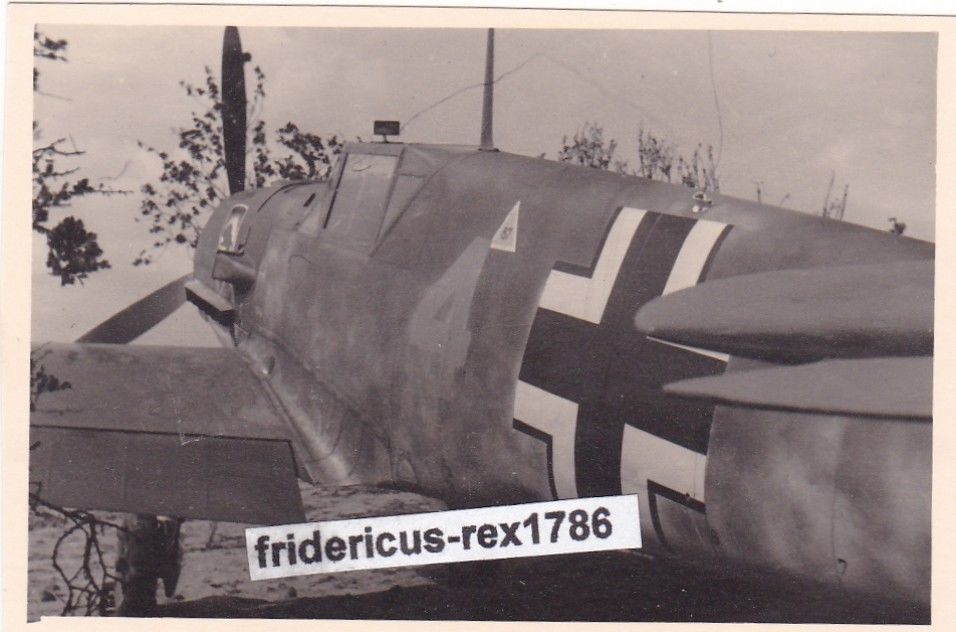 Foto LW Flugzeug Aircraft Airplane deutscher Jäger Me 109 mit Wa