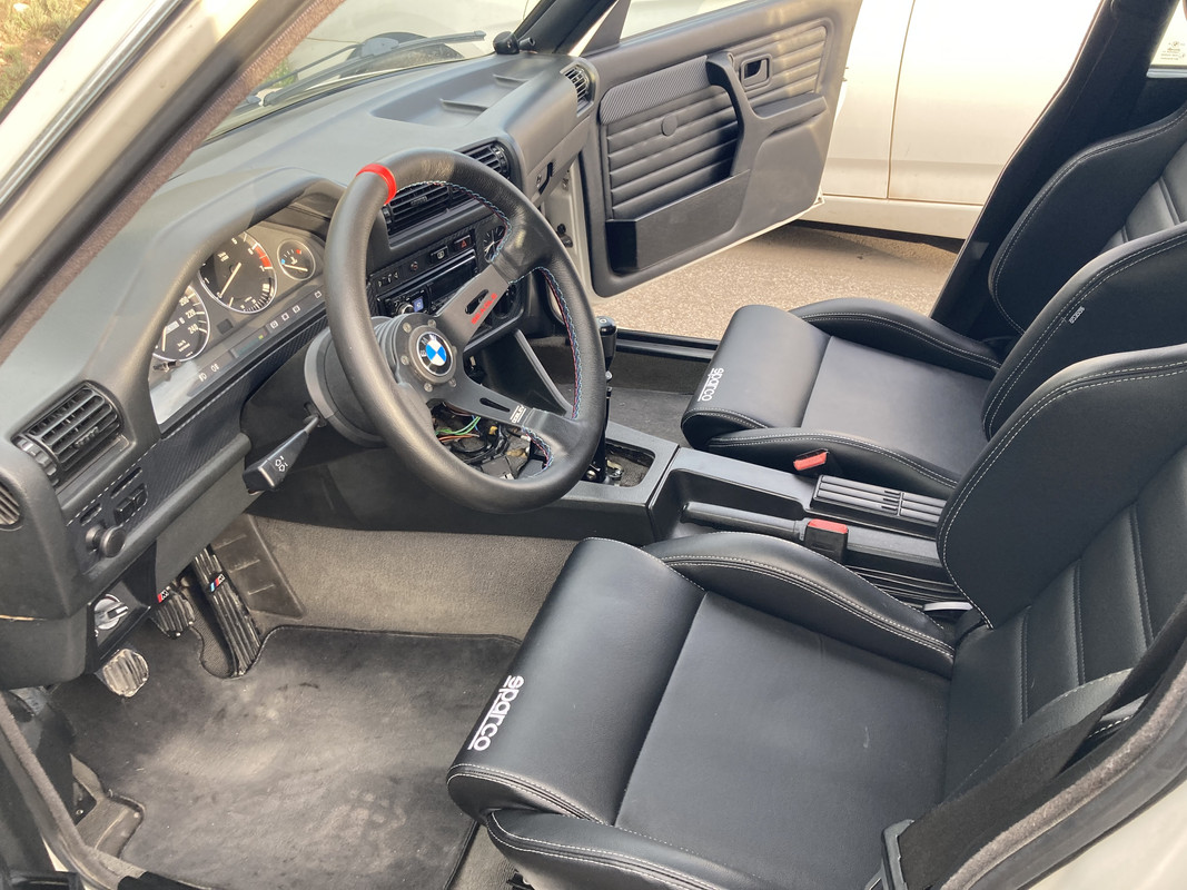 B04BB2C5-6207-4986-9B08-31AC6730B744