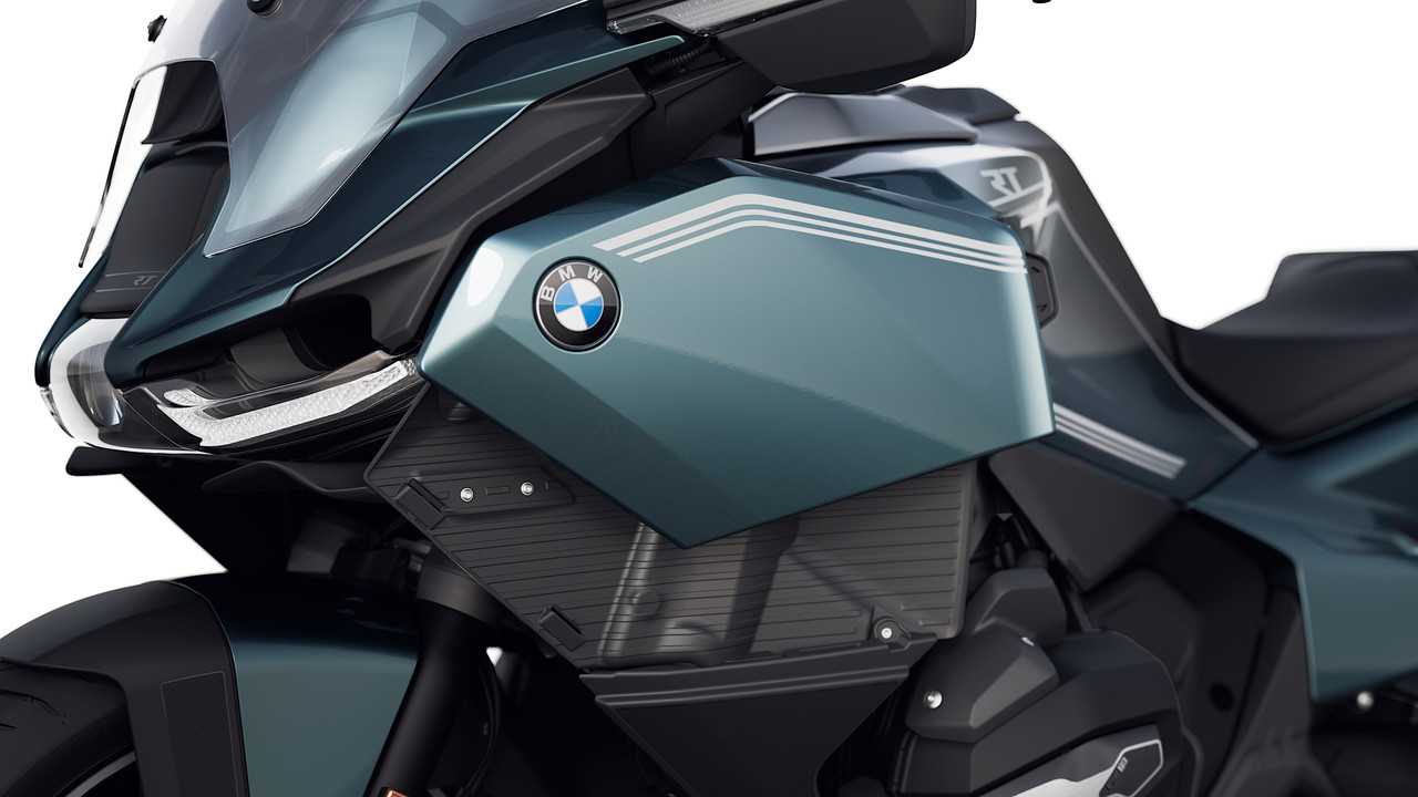 P90596483_highRes_the-new-bmw-r-1300-r