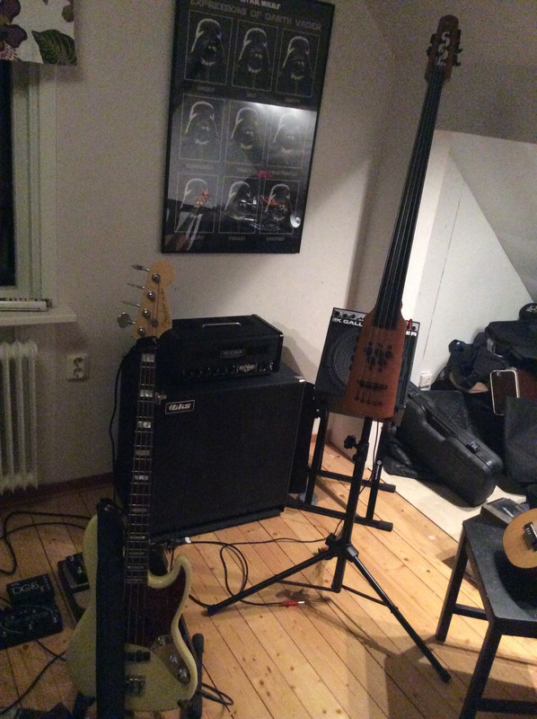 E6B610A8-914E-48F5-B853-7838F0C5031D