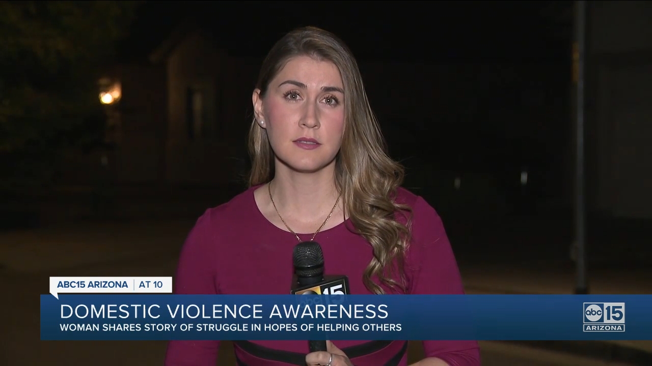 11.01 - 05.00.00 - ABC15 News at 10  ᴺᵉʷ. Local, national and interna....ts_snapshot_09.13.192