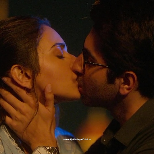 8-Rakul-Preet-Singh-Kiss-Scene-with-Ayushmann-Khurrana-in-Doctor-G-2022-My-Vantage-Point