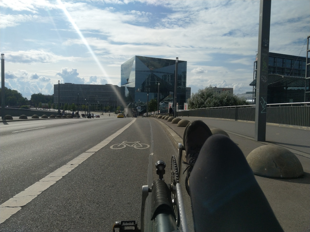 [Afbeelding: IMG-20230830-160256-fietsstrook-berlijn.jpg]