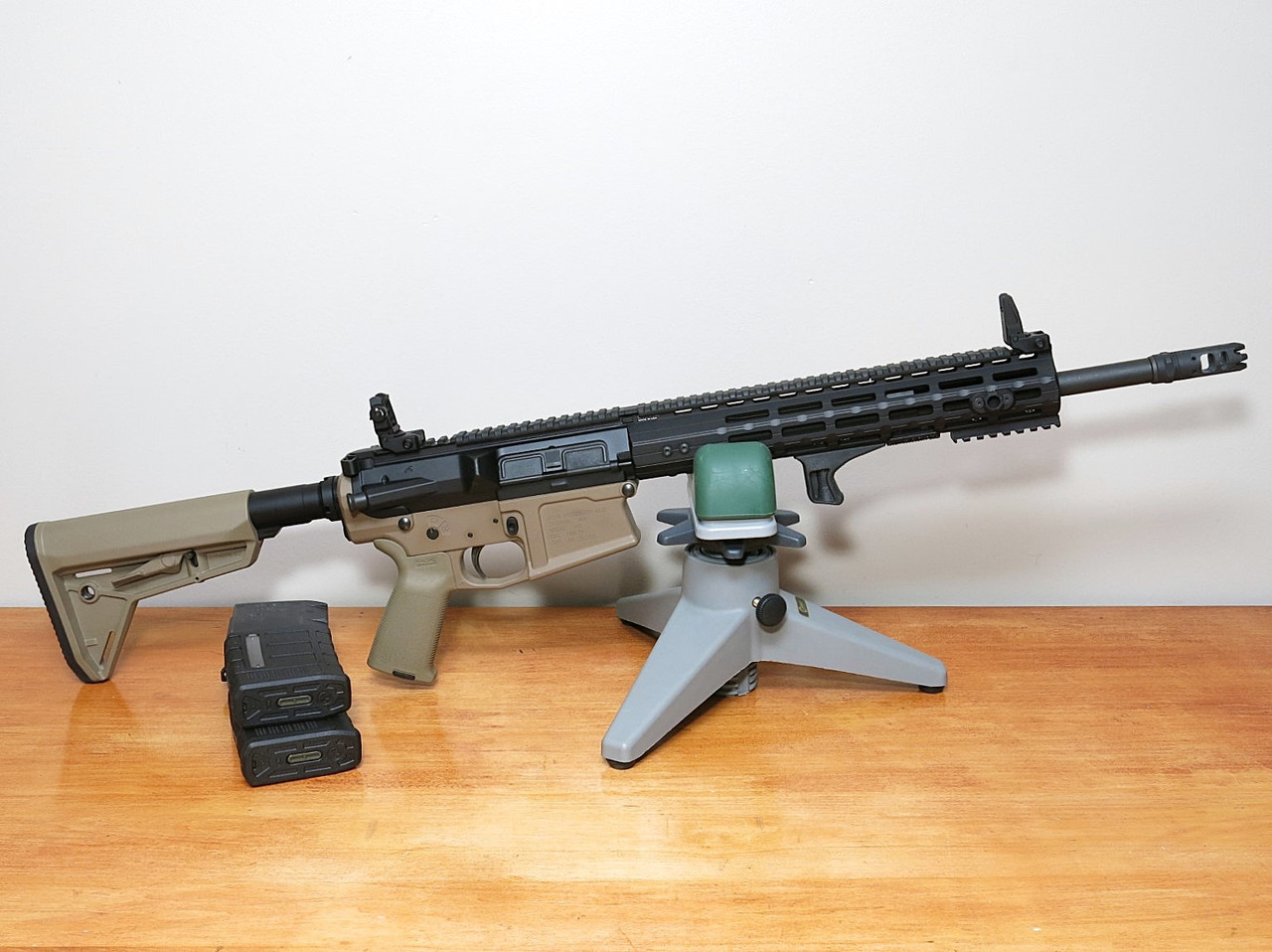 Aero M5 AR-10 LR-308 7.62x51 Semi-Automatic Rifle with 16" DPMS Barrel FDE-img-0
