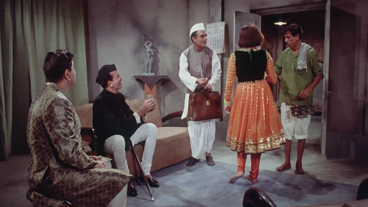 Mera-Naam-Joker-1970-Blu-Ray-Hindi-720p-x264-AVC-AAC-2-0-mp4-0004