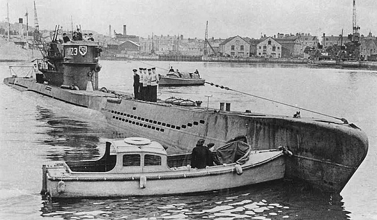 EDDIE-ALBERT-U-BOAT-2-FOTOR.jpg