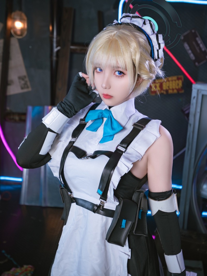 小和甜酒 蔚蓝档案 飞鸟马时女仆 Cosplay 高清图包 [31P-560.7M]