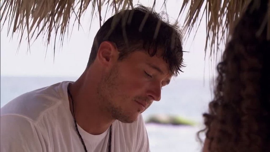 [Image: i4mf9jz5yin0.jpg]