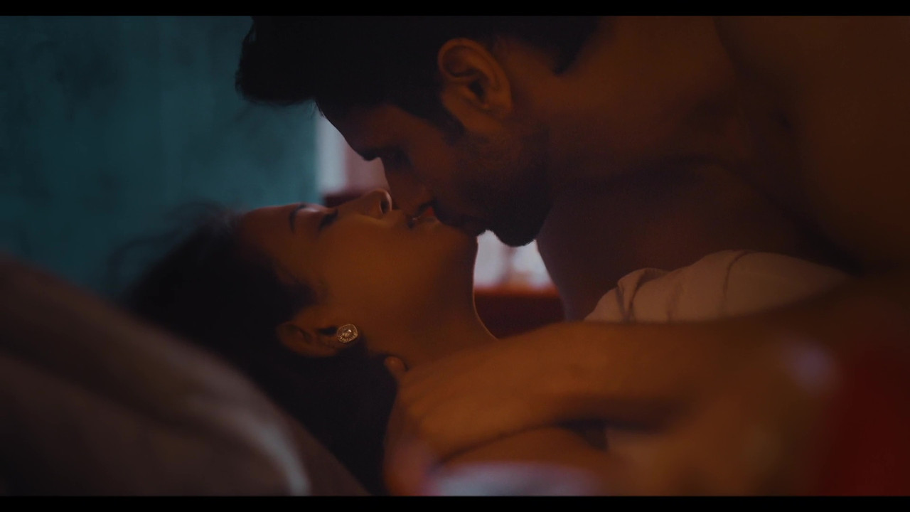 vlcsnap-2025-04-16-23h21m46s202