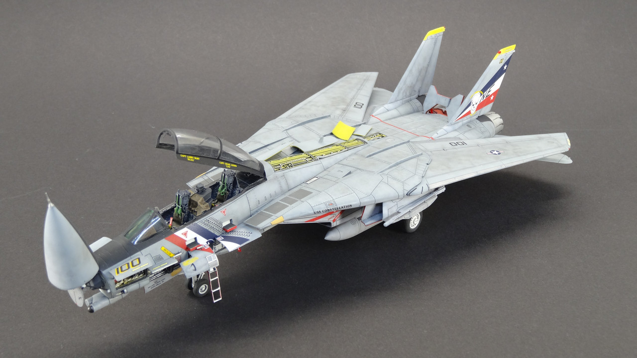 F-14D TOMCAT VF 2 Bounty Hunters Hasegawa 1 : 48 EUR 20,00 - FR