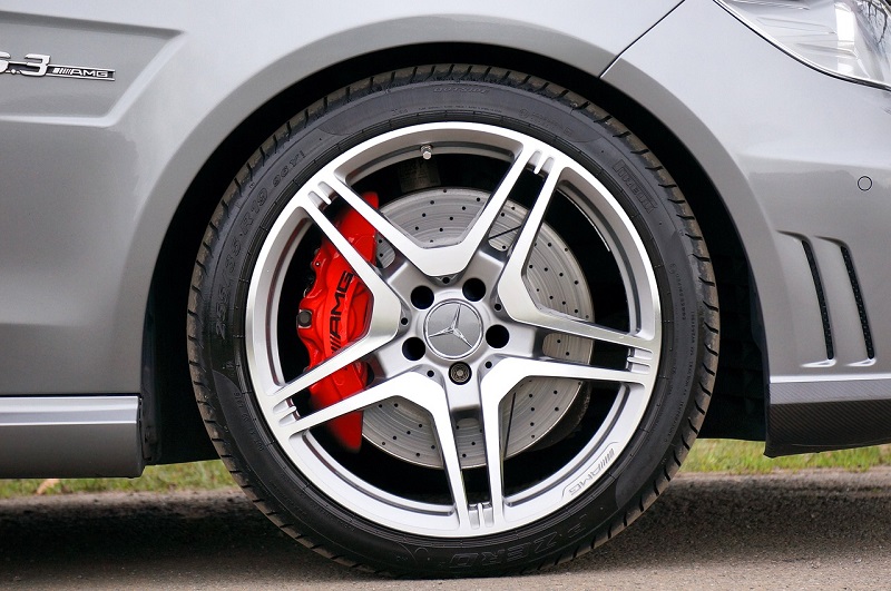 Four Ways to Choose Tyres the Right Way
