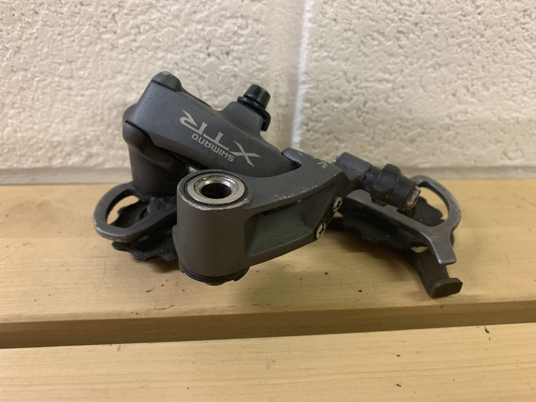 6776AB31-3441-457B-84A3-24DEBC20A666