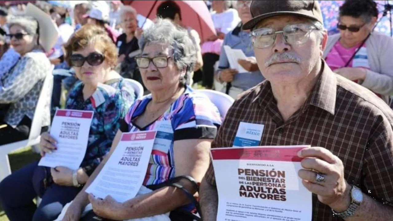 Diputados del PRI proponen reducir edad mínima de pensión a 60 años