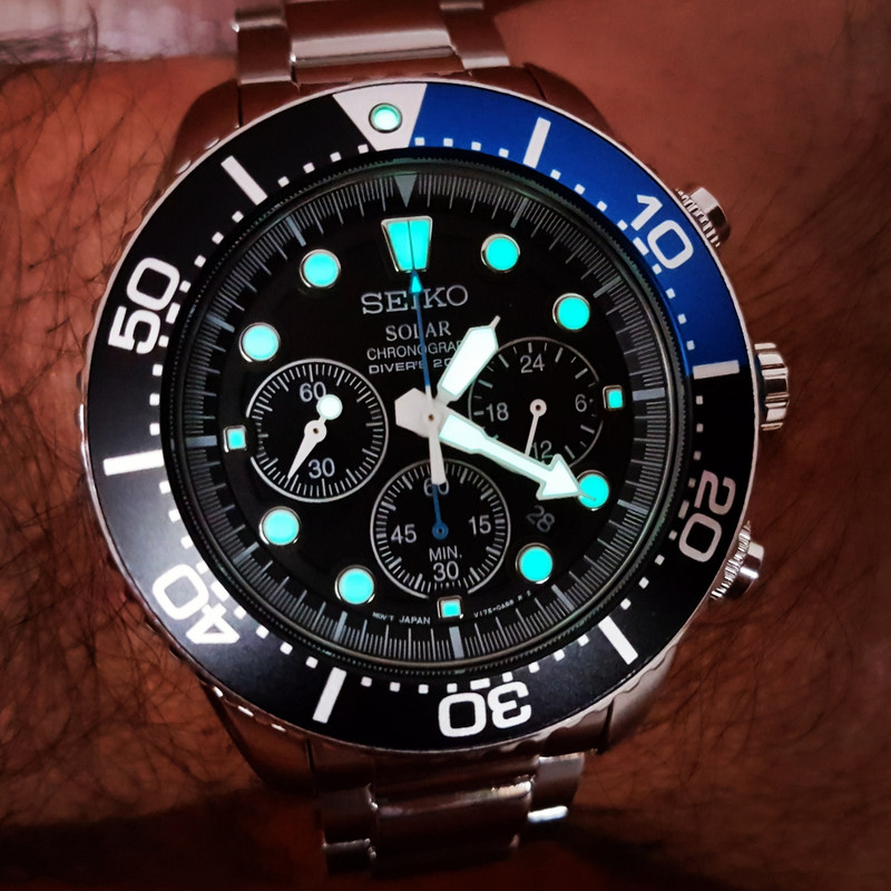 Seiko Solar Daytona Submariner Black  SSC017 200M  (4)