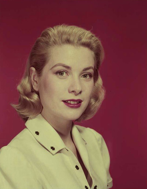 GraceKelly_md77