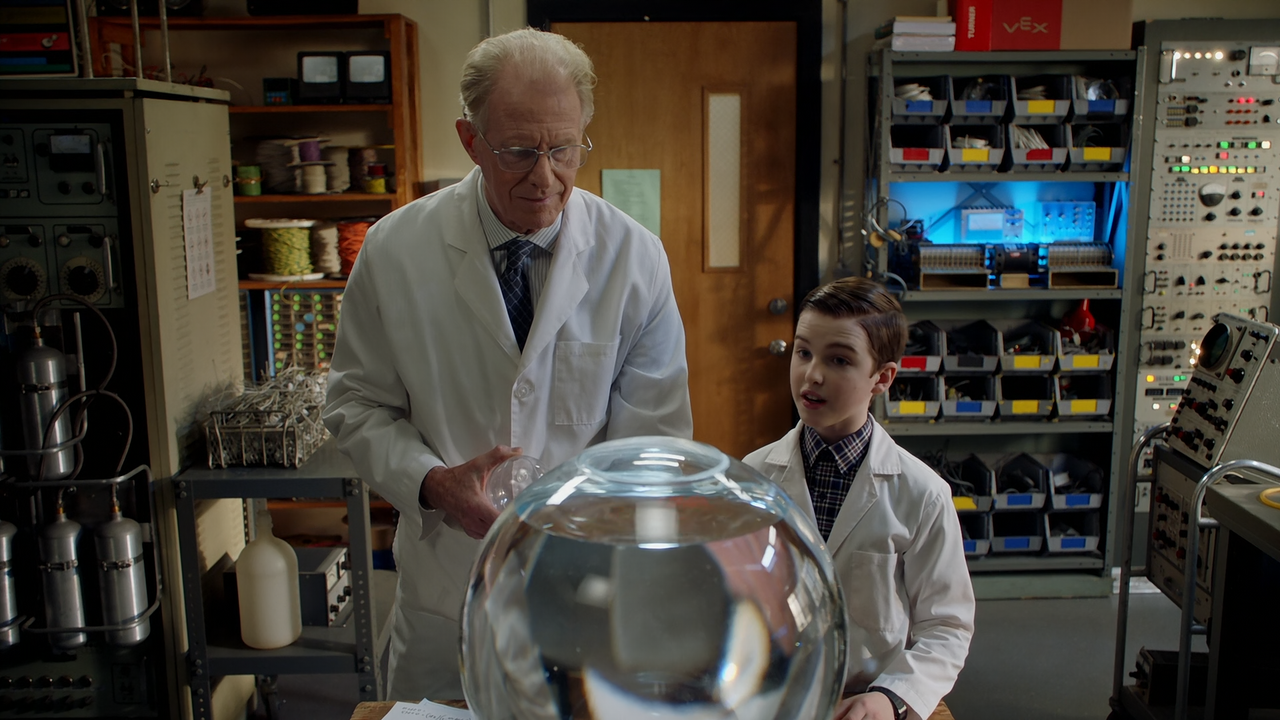Young.Sheldon.S04E12.A.Box.of.Treasure.and.the.Meemaw.of.Science.1080p.10bit.AMZN.WEB-DL.DDP5.1.HEVC