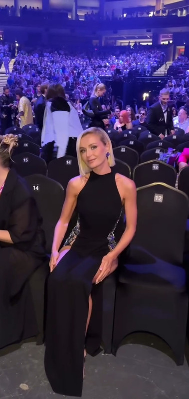 Screenshot_20250626-110444_Video Player