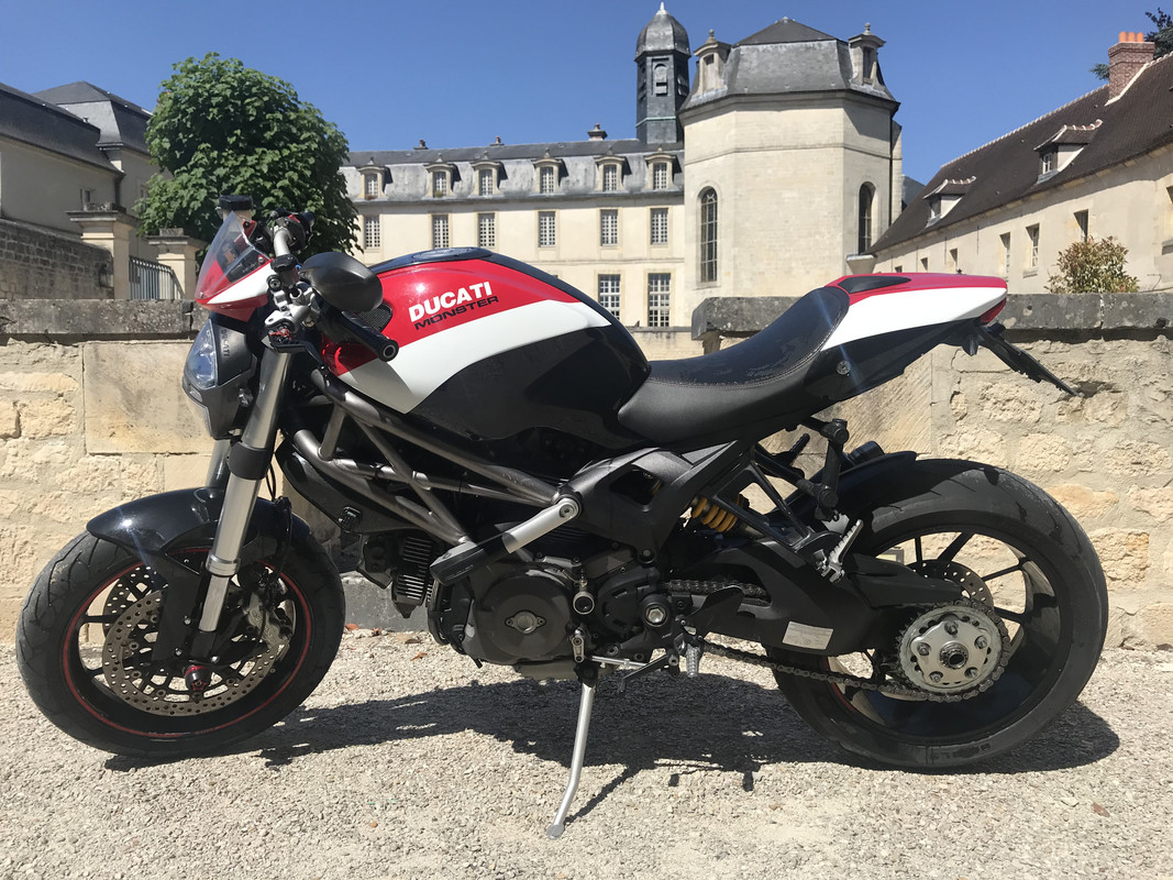 B4FAAE91-787C-46B4-B7C0-55DFD1C119FC