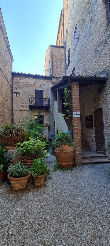 La Toscana 2022: entre termas y cipreses - Blogs de Italia - San Gimignano Y Certaldo: helados con copyrigth y la cuna de Bocaccio (12)