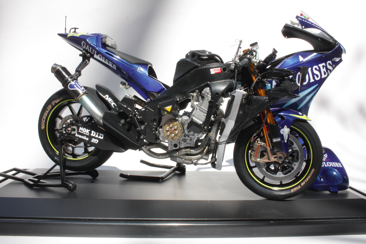 Tamiya 1/12 Yamaha YZR-M1, 04 Norifumi Abe (fairing off