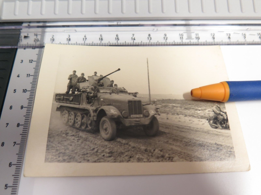 foto wehrmacht polizei einheit ls kettenfahrzeug geschütz sdkfz