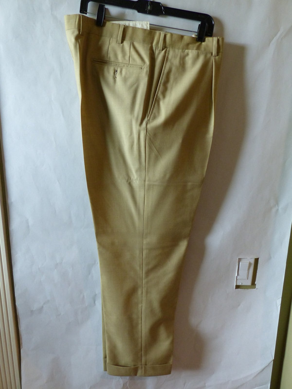 ERMENEGILDO ZEGNA MENS DRESS PANTS IN LIGHT TAN US MENS SIZE 46 ITALIAN 56