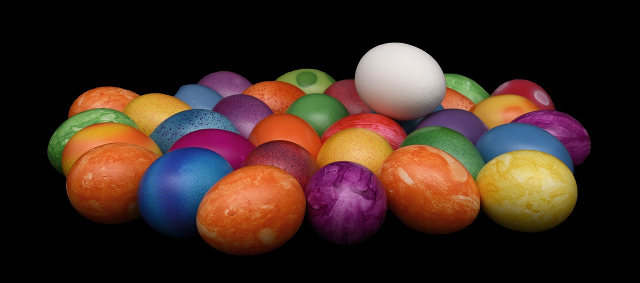 multi-easter-eggs-3199550-1280.jpg