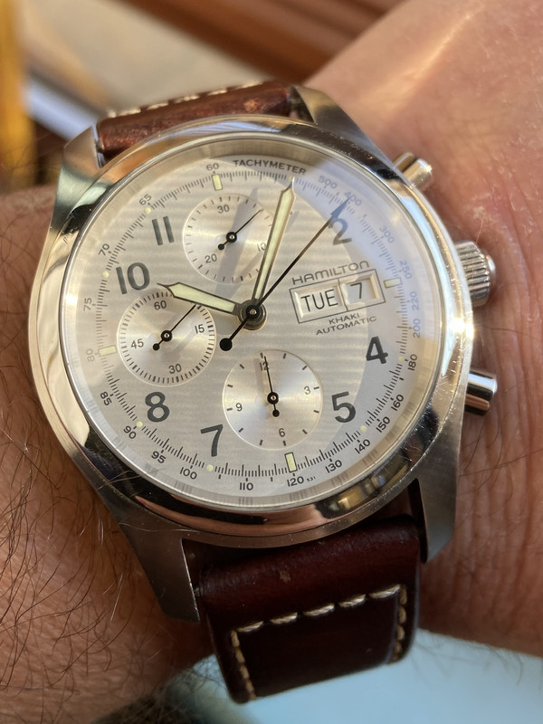 ACEB04E1-3F57-4555-9039-EAA3D71A4C38