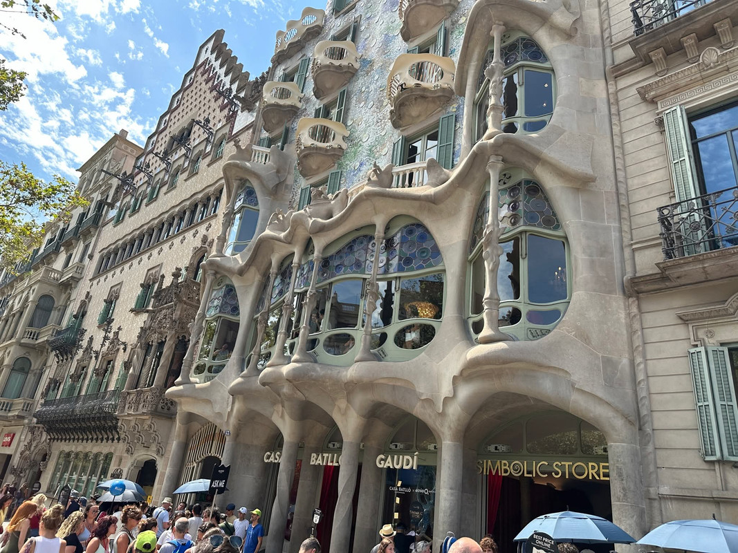 casa-batllo-01
