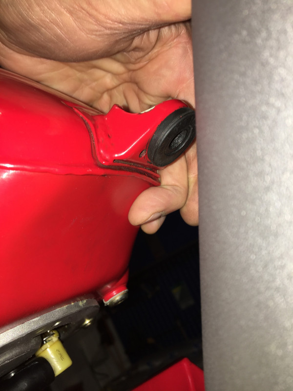 16C6403C-1B52-4553-9210-31E6757A4A85