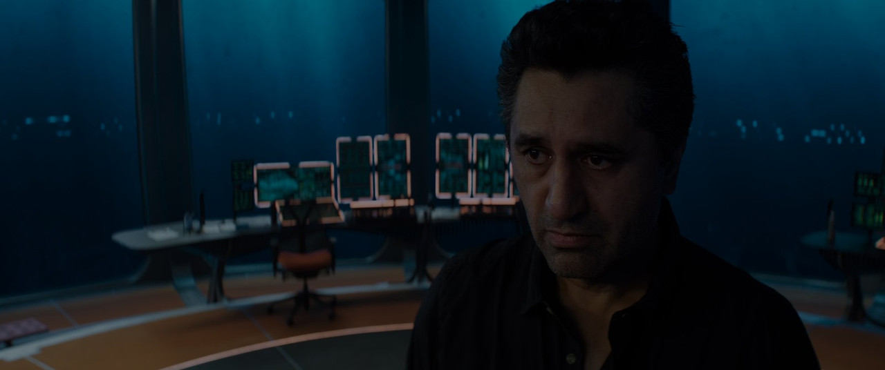 Meg 2 The Trench 2023 Vsub 4K WEB-DL 2160p MA DD  5.1 Atmos HDR10  H.265.mkv_snapshot_00.40.03.609