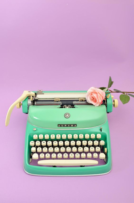 green-typewriter.jpg