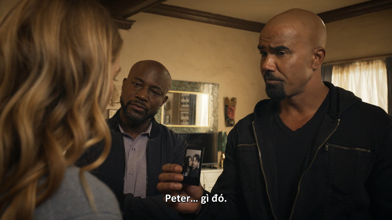 S_W_A_T 2022 S06E20 Netflix 1080p WEB DDP x264-NM21vi.mkv_snapshot_11.55.463