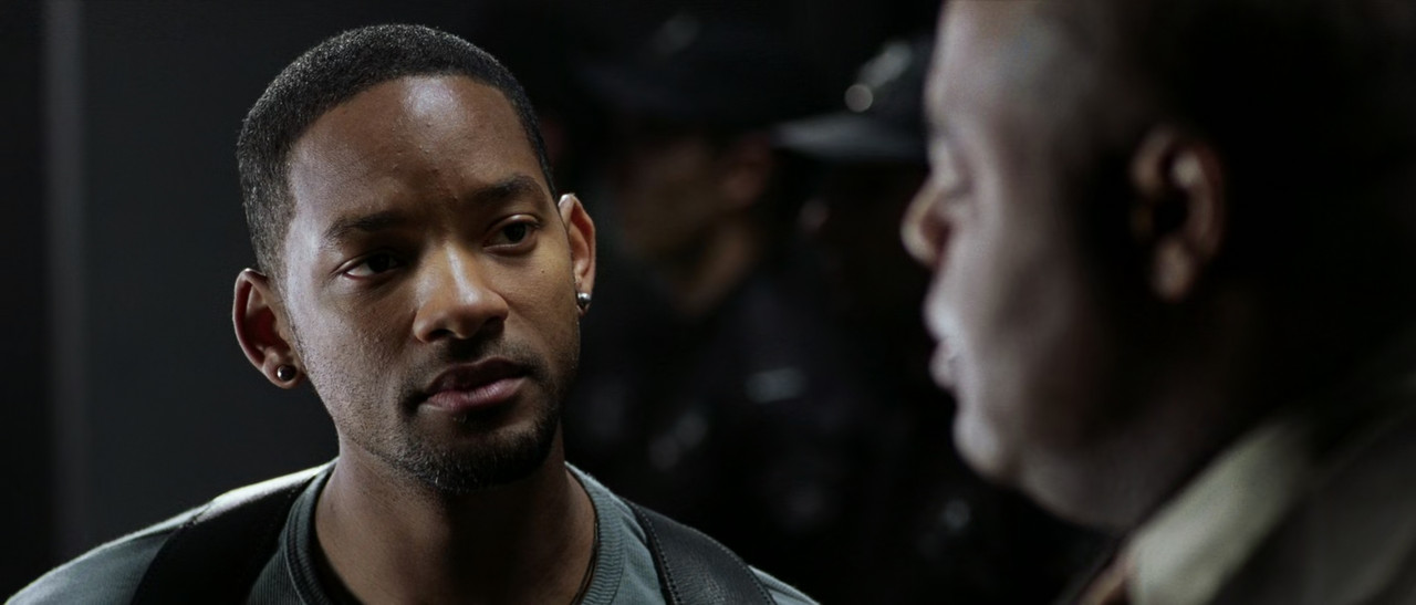 I.Robot.2004.1080p.BluRay.x265-RARBG.mp4_snapshot_00.27.40.601