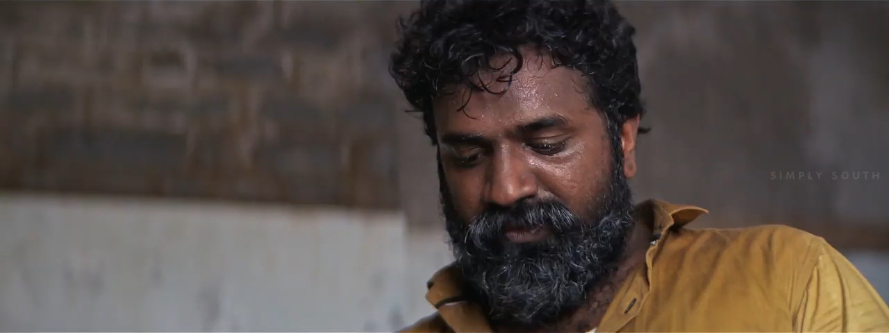 Leech 2025 WebRip [Malayalam] 480p 720p ESub Screenshot