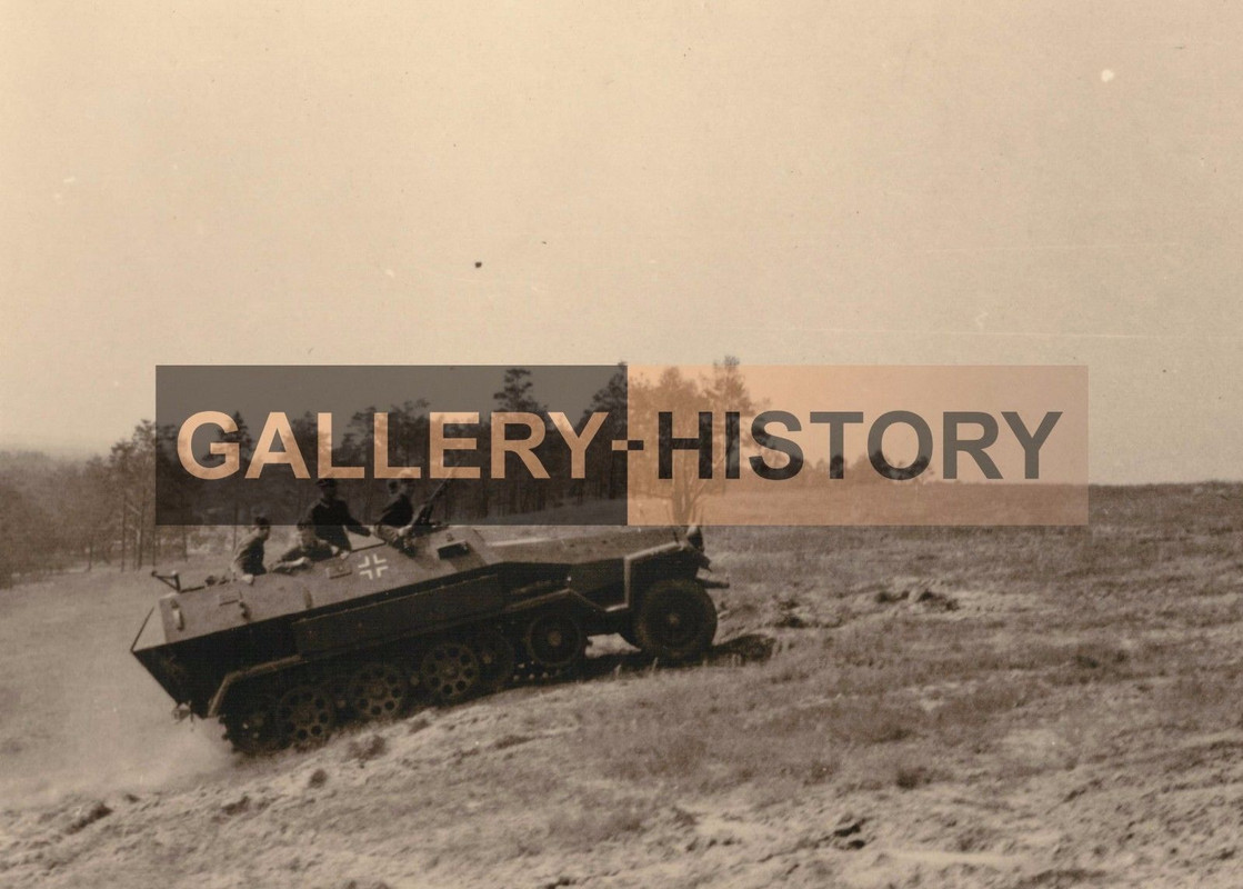 Fotos von Halbkette SdKfz Spähwagen Panzer Spw S