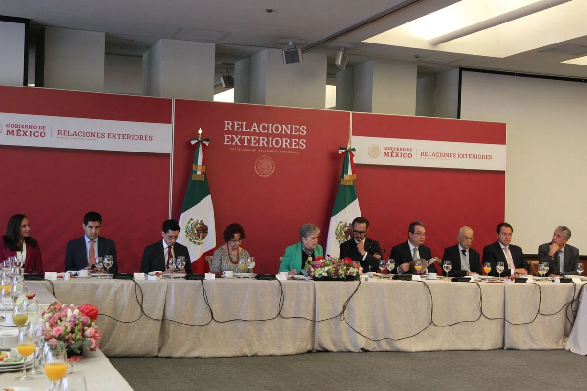 México envía nota diplomática a EUA por ‘muro flotante’ en el río Bravo
