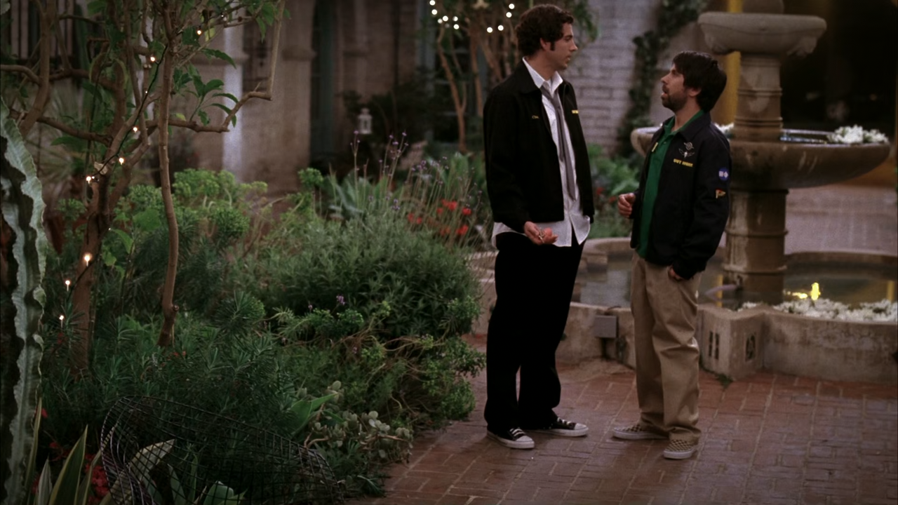Chuck.S01E01.Chuck.Versus.the.Intersect.1080p.BluRay.DDP.2.0.x265-OEPlus.mkv_snapshot_15.35.601